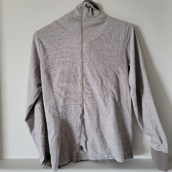Bench zippered hoodie. Size M. - Picture 2 of 7